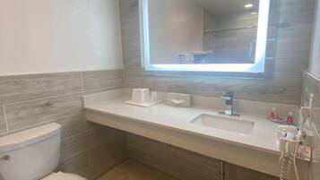 Standard Room | Bathroom | Separate tub and shower, hair dryer, towels, soap