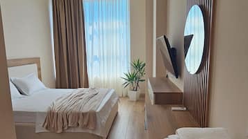 Room, City View