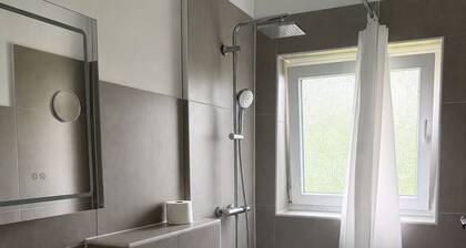 Modernes Apartment für 6 Gäste mit Top-Anbindung