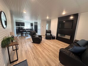 Living area - Country Acres Cottages Cottage #3 central to North Rustico and Cavendish, PE. (North Rustico)