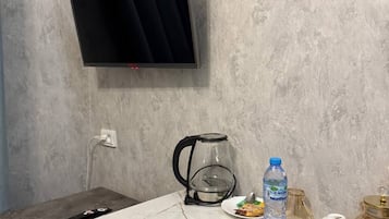 Standard Single Room | Premium bedding, desk, laptop workspace, blackout drapes