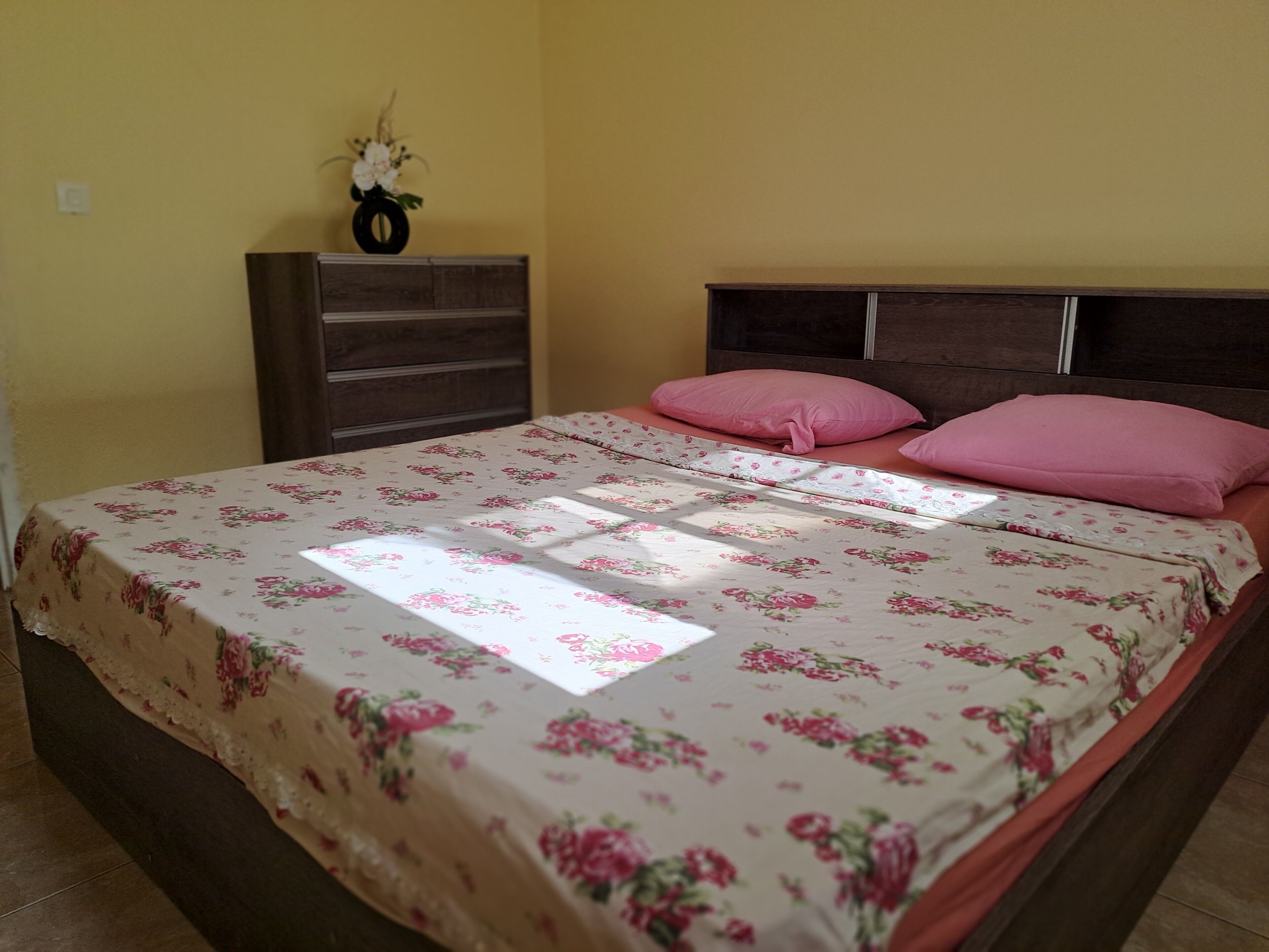 Casa | Tabla de planchar con plancha