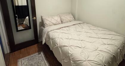 Fantastic 2BR Main Floor Unit in Residential Brooklyn Semi-attached Townhome