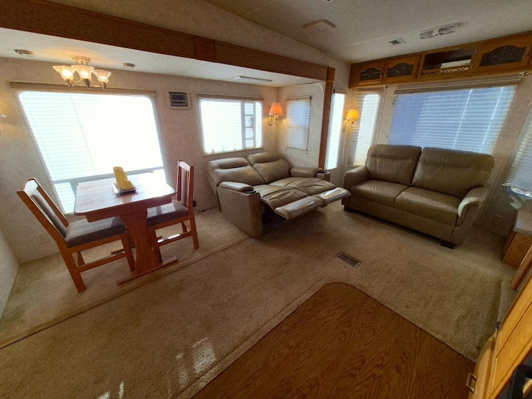 Cozy One Bedroom Glamping Camper - ニューメキシコ州
