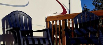 Cozy One Bedroom Glamping Camper