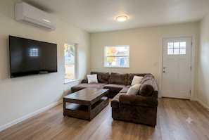 Smart TV - Sleek & Secure Modern Suite Near Ferry (Bremerton)