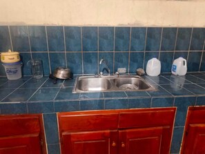 Private kitchen -  5000 Square feet house for rent. (Ticuantepe)