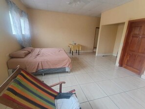 Room -  5000 Square feet house for rent. (Ticuantepe)