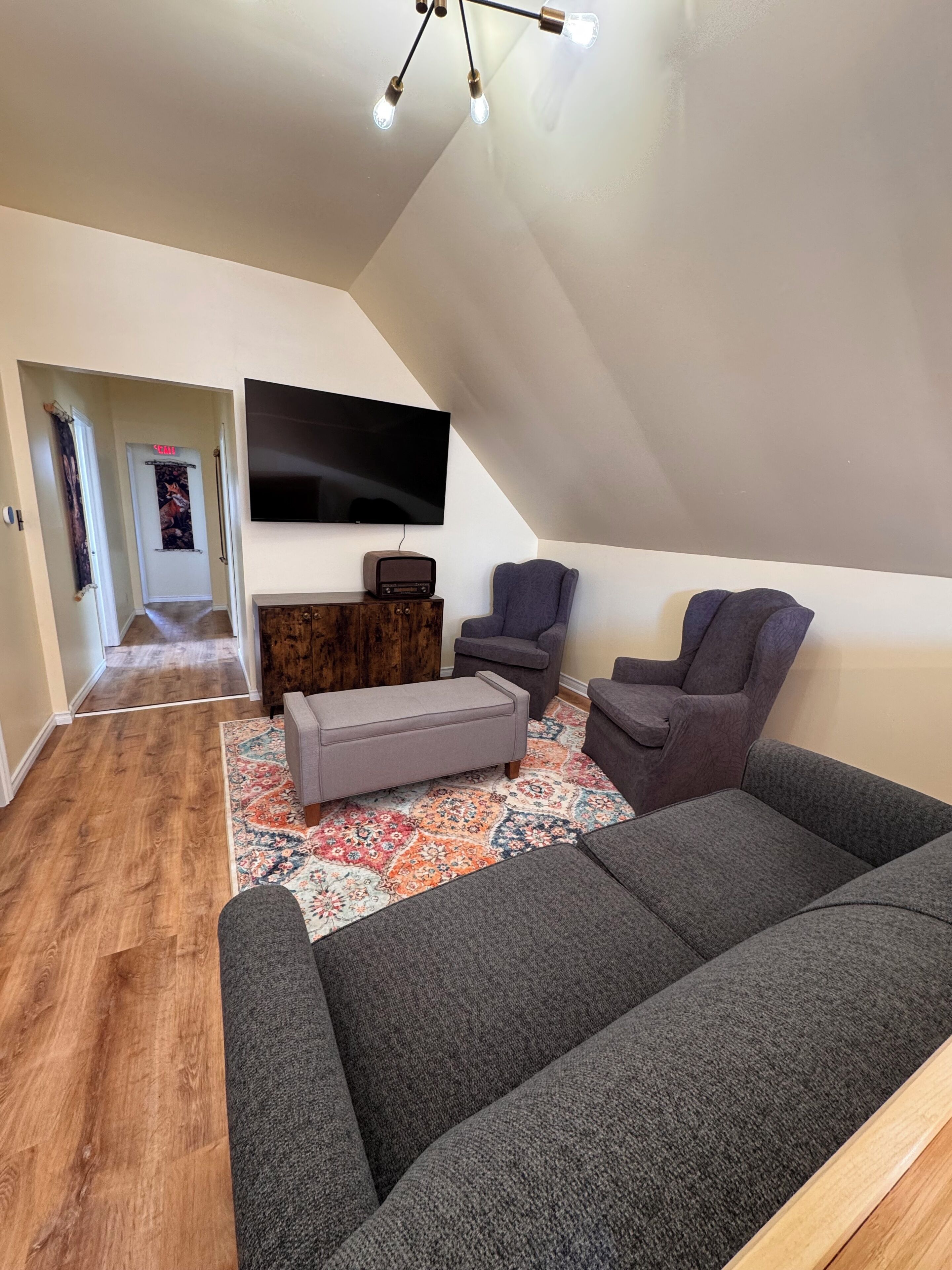 The Loft At New Frontiers Retreat, Group/large Family Lodge In Country Setting . - Ontario