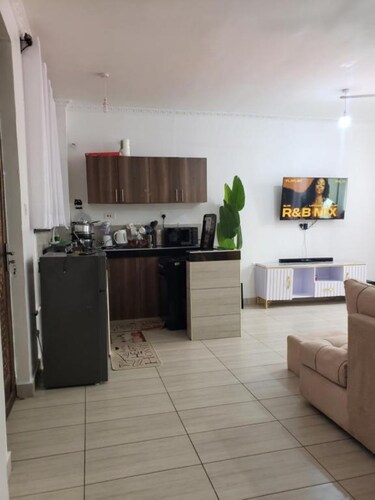 SPACIOUS VIP 1 BEDROOM with ROOFTOP SWIMMING POOL AVAILABLE