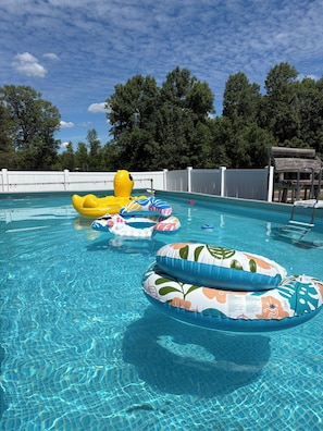 Piscine extérieure, piscine chauffée