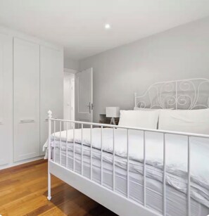 2 Schlafzimmer, Bügeleisen/Bügelbrett, WLAN, Bettwäsche