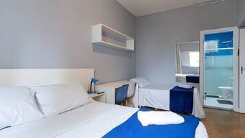 Suite | Iron/ironing board (on request), free WiFi