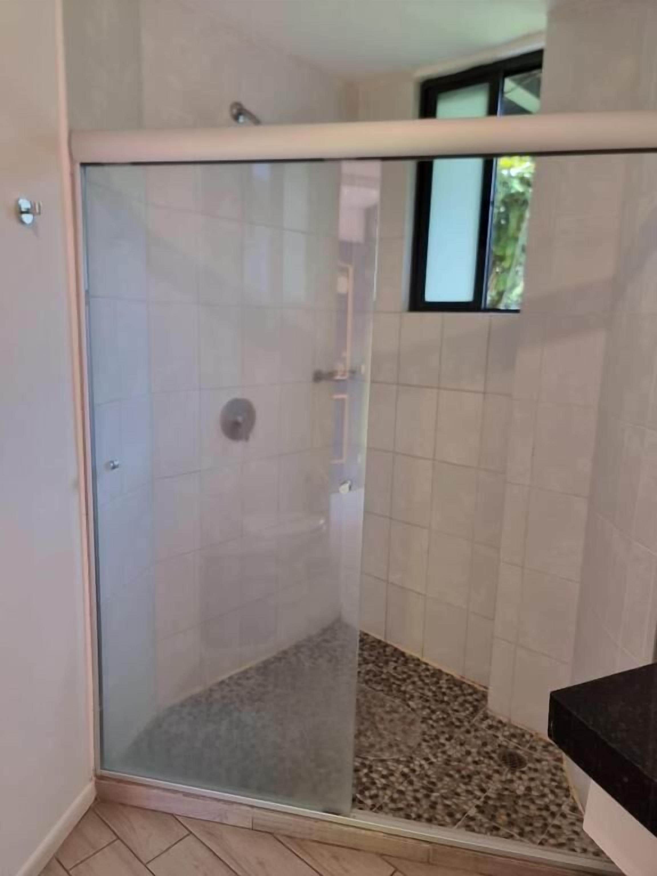 Chambre Deluxe, balcon, vue colline | Salle de bain