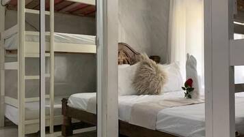Deluxe tweepersoonskamer | Een kluis op de kamer, gratis wifi
