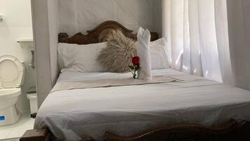 Deluxe Double Room | In-room safe, free WiFi