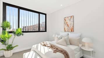 2 bedrooms, desk, iron/ironing board, WiFi (free)