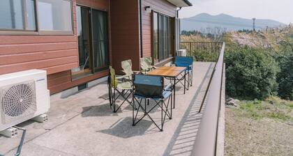 Private Villa with Natural Hot Spring | Sleeps 11