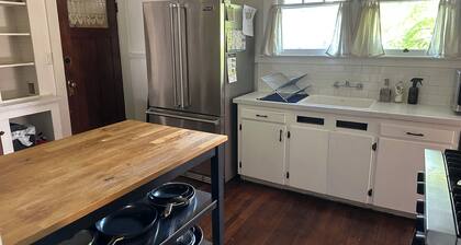 Charming 2 bed Craftsman in Upper Fremont, close to everything w/ private garden