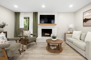 Living area - Bright & Relaxing 2BR near Ballantyne (Charlotte)