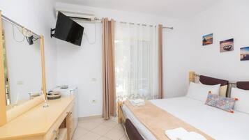 Comfort Double Room, Balcony, Garden View