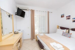 Comfort Double Room, Balcony, Garden View | Desk, WiFi (free) - Hotel Natali 2 (Dhërmi)