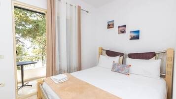 Comfort Double Room, Balcony, Garden View