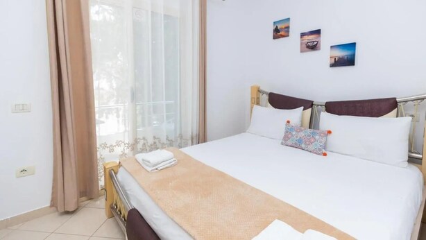 Comfort Double Room, Balcony, Garden View | Desk, free WiFi