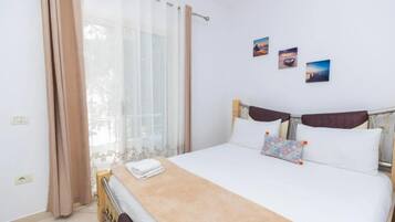 Comfort Double Room, Balcony, Garden View