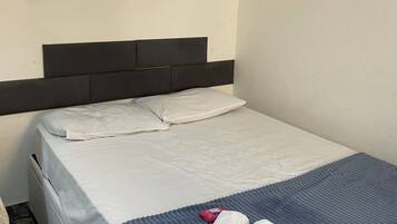 1 bedroom, iron/ironing board, WiFi (free), bed sheets