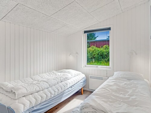 "Anemette" - 900m from the sea by Interhome