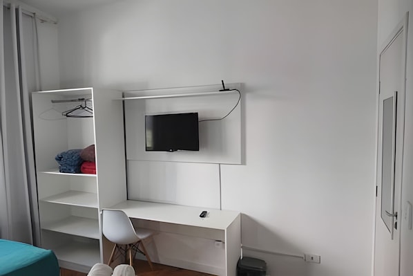 Dreibettzimmer | Bügeleisen/Bügelbrett, kostenloses WLAN