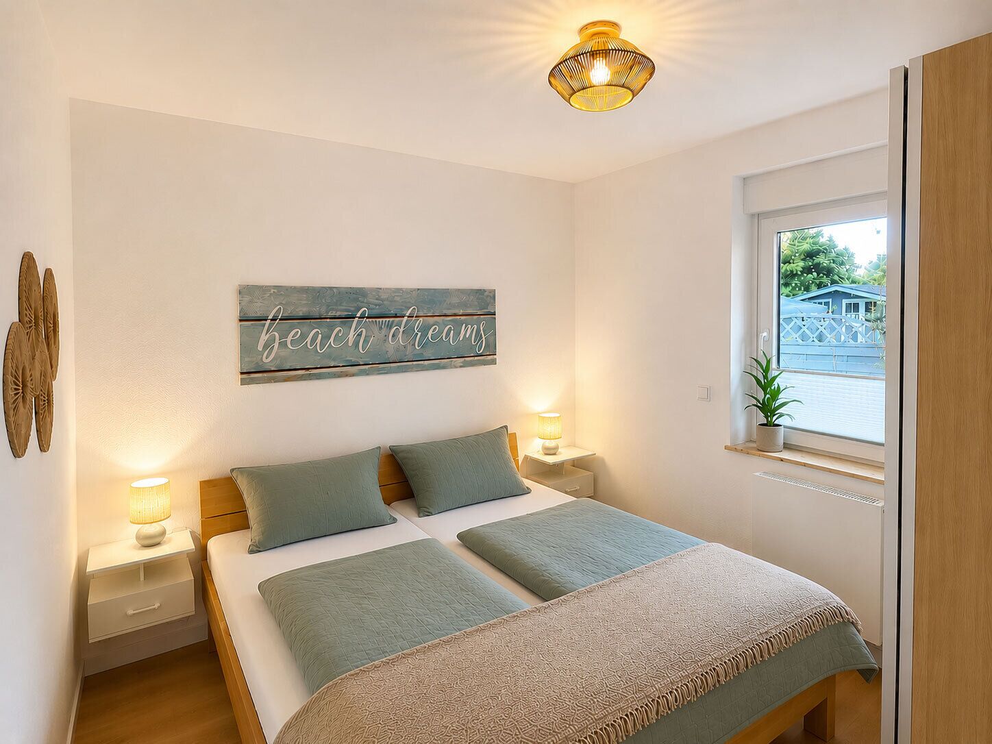 3 bedrooms, travel cot, free WiFi
