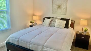 3 bedrooms, WiFi (free), bed sheets