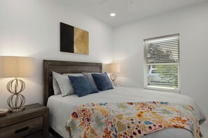 Iron/ironing board, WiFi, bed sheets -         2023 Modern 3BR Off Hwy 281 Fast WiFi Workspace Pet Friendly Fenced Yard (Edinburg)