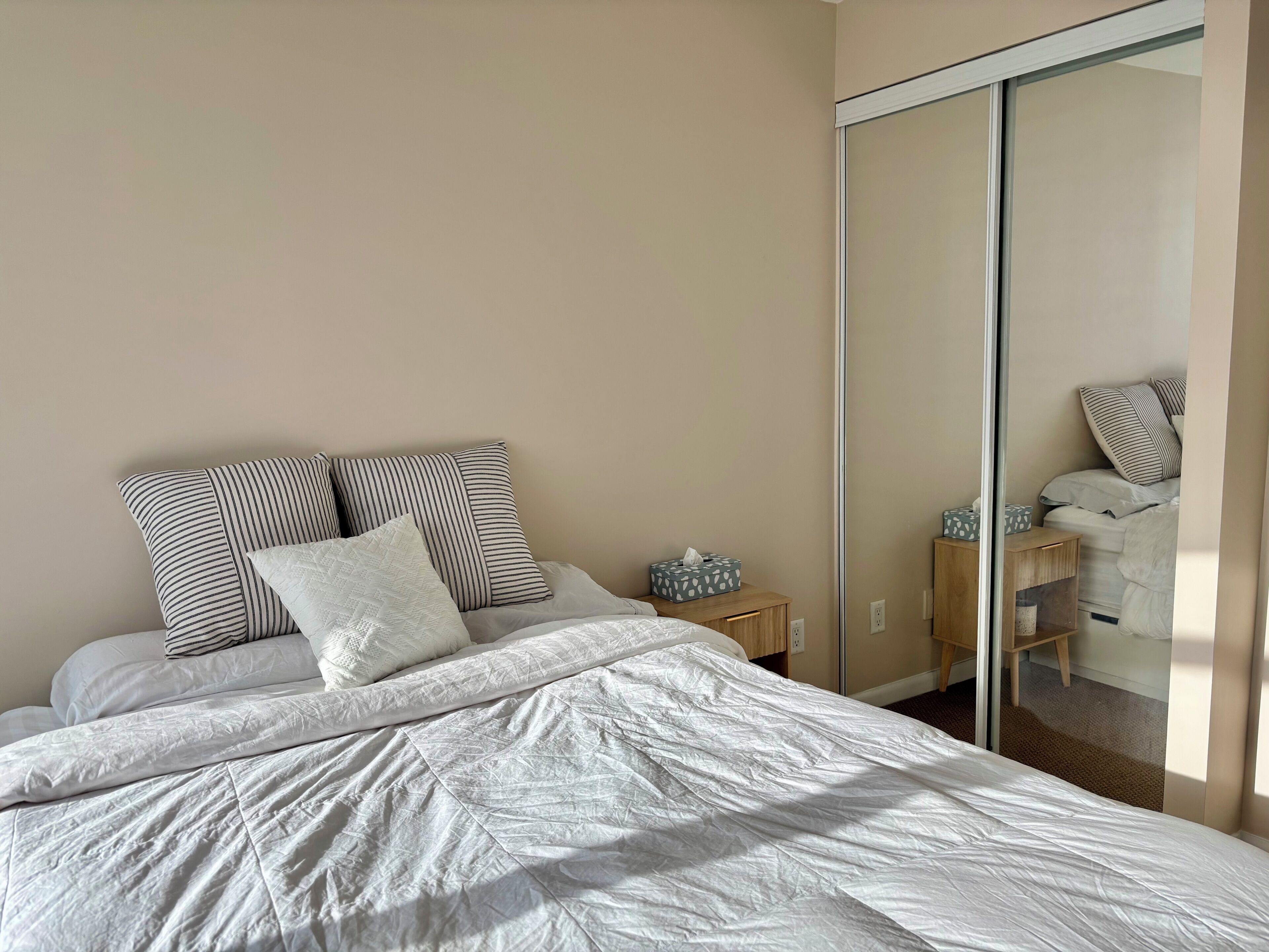 2 Schlafzimmer, Bügeleisen/Bügelbrett, Bettwäsche