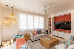 Living area - 4BR Luxury Villa, Private Pool + Terrace in Las Catalinas (Las Catalinas)