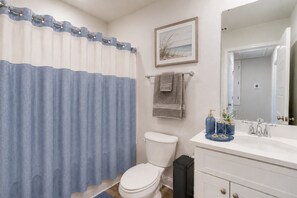 Shower, hair dryer, towels, soap - Beach House Please Biloxi - Southern Shore Escape (Biloxi)