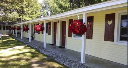 Interlochen Motel