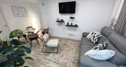 Villamadrid Home, ideal for families, two vacation apartments, 7 minutes from the metro.