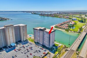 Exterior - Coastal Condo w/ Panoramic Water Views (St. Petersburg)