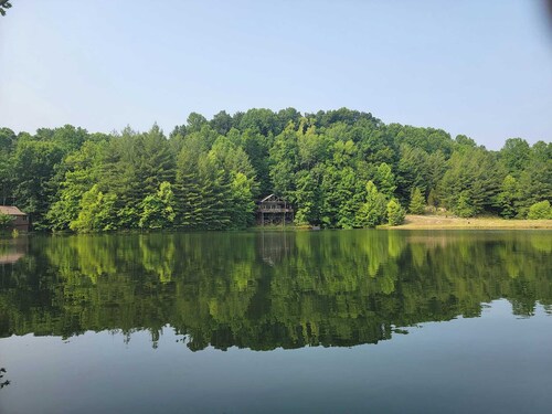 Oak Cabin: Lakefront & Pet Friendly, 2bed/1bath