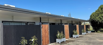 Five Mile Motel
