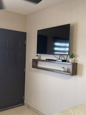 Unclassified image, 5 of 14, button - VAROVI Cottage (Puerto Peñasco)