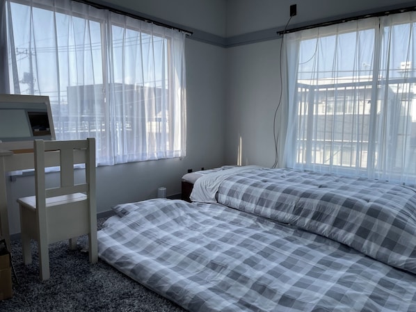 2 bedrooms, WiFi, bed sheets