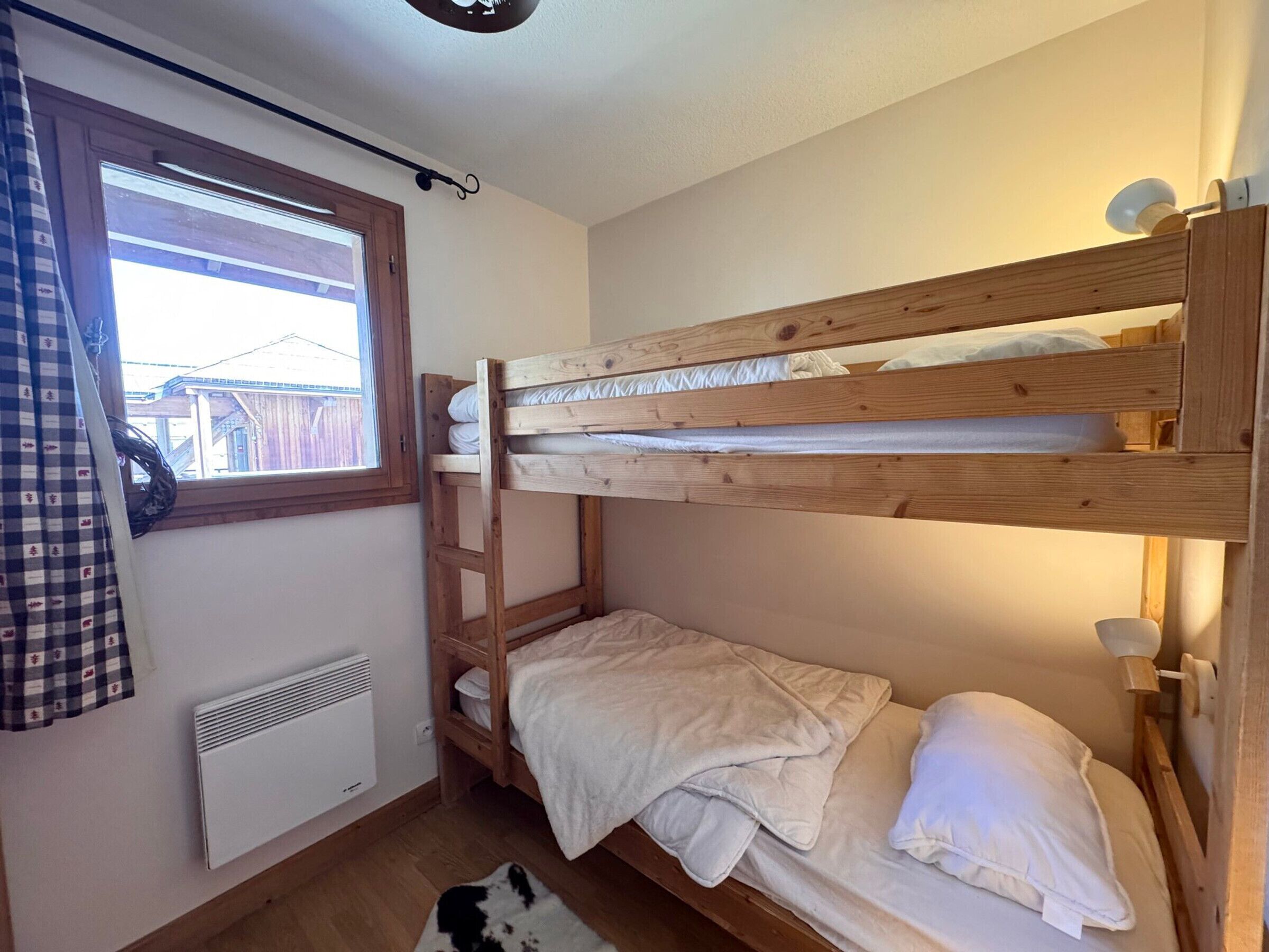 2 bedrooms