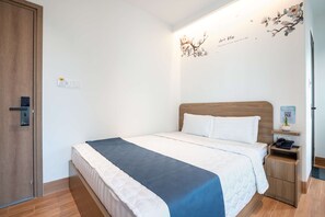 Habitació doble Deluxe | Escriptori, wifi gratuïta i roba de llit 