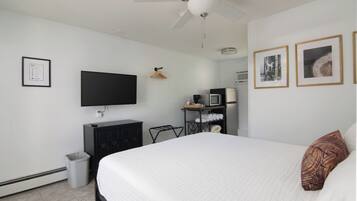 WiFi (free), bed sheets