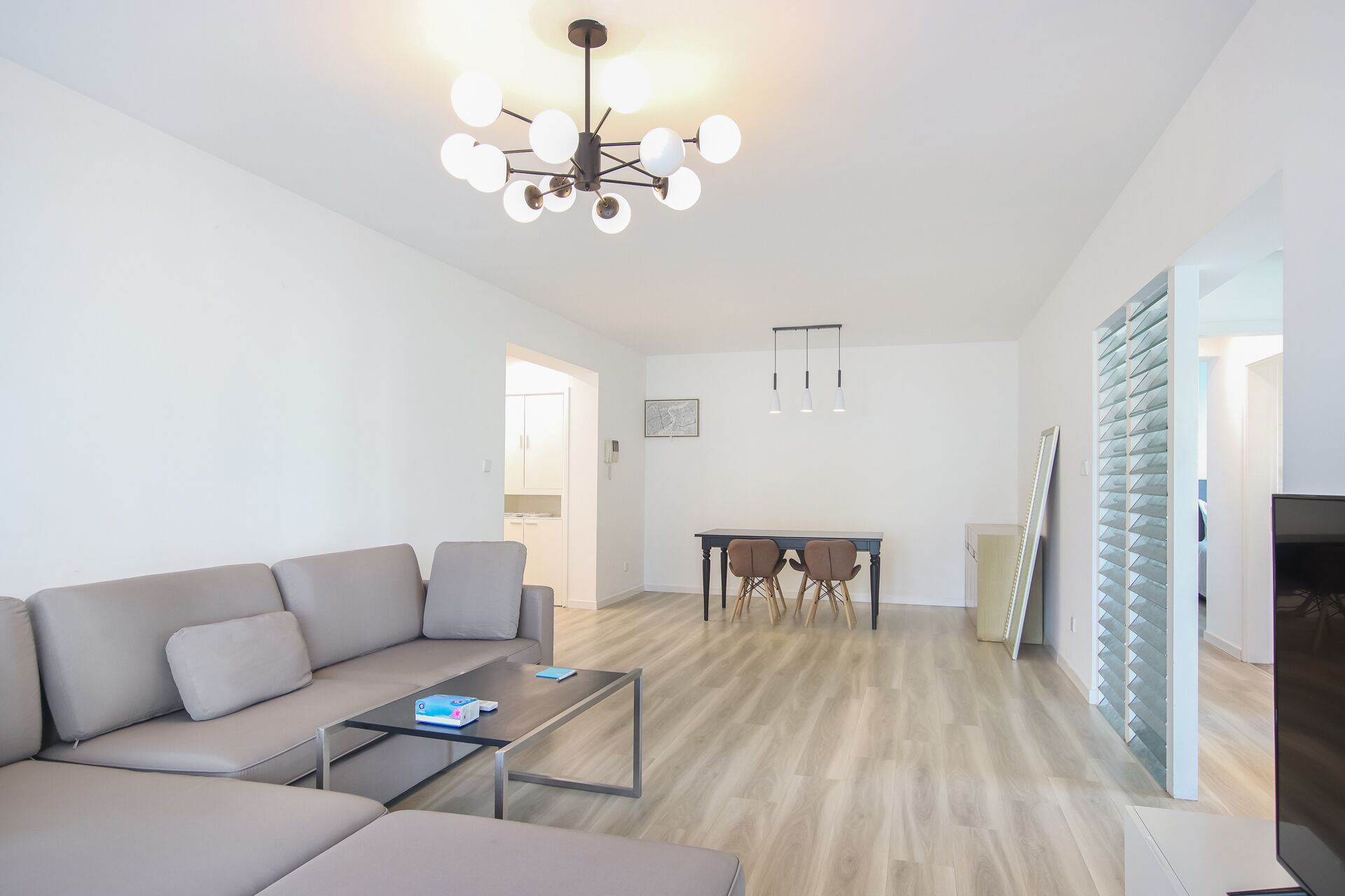 Apartamento superior, 3 habitaciones, no fumadores, vistas a la ciudad | Zona de estar
