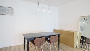 Apartemen Superior, 3 kamar tidur, Bebas Asap Rokok, pemandangan kota | Interior